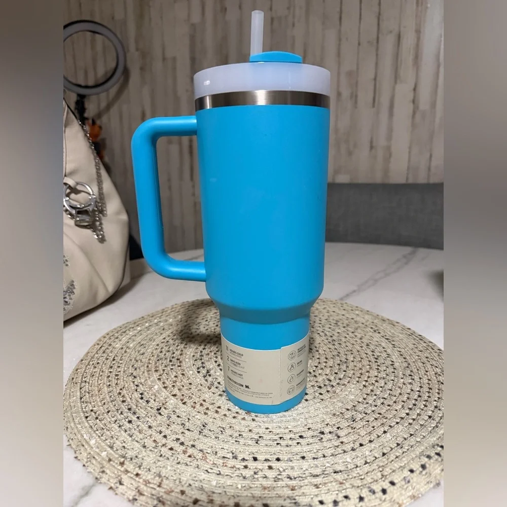 Stanley authentic OG Aqua Blue Tumbler with Handle - Picture 4 of 6